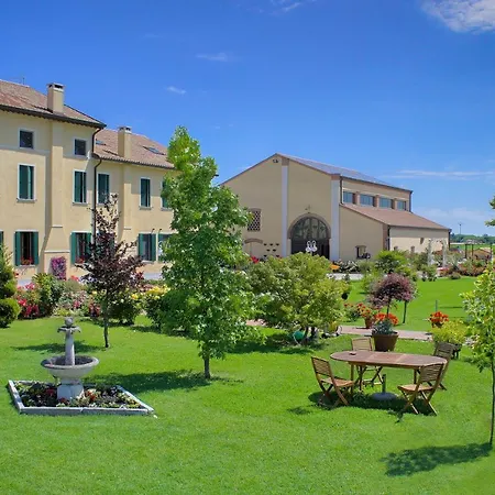 Farm stay Millefiori La Corte Delle Rose *